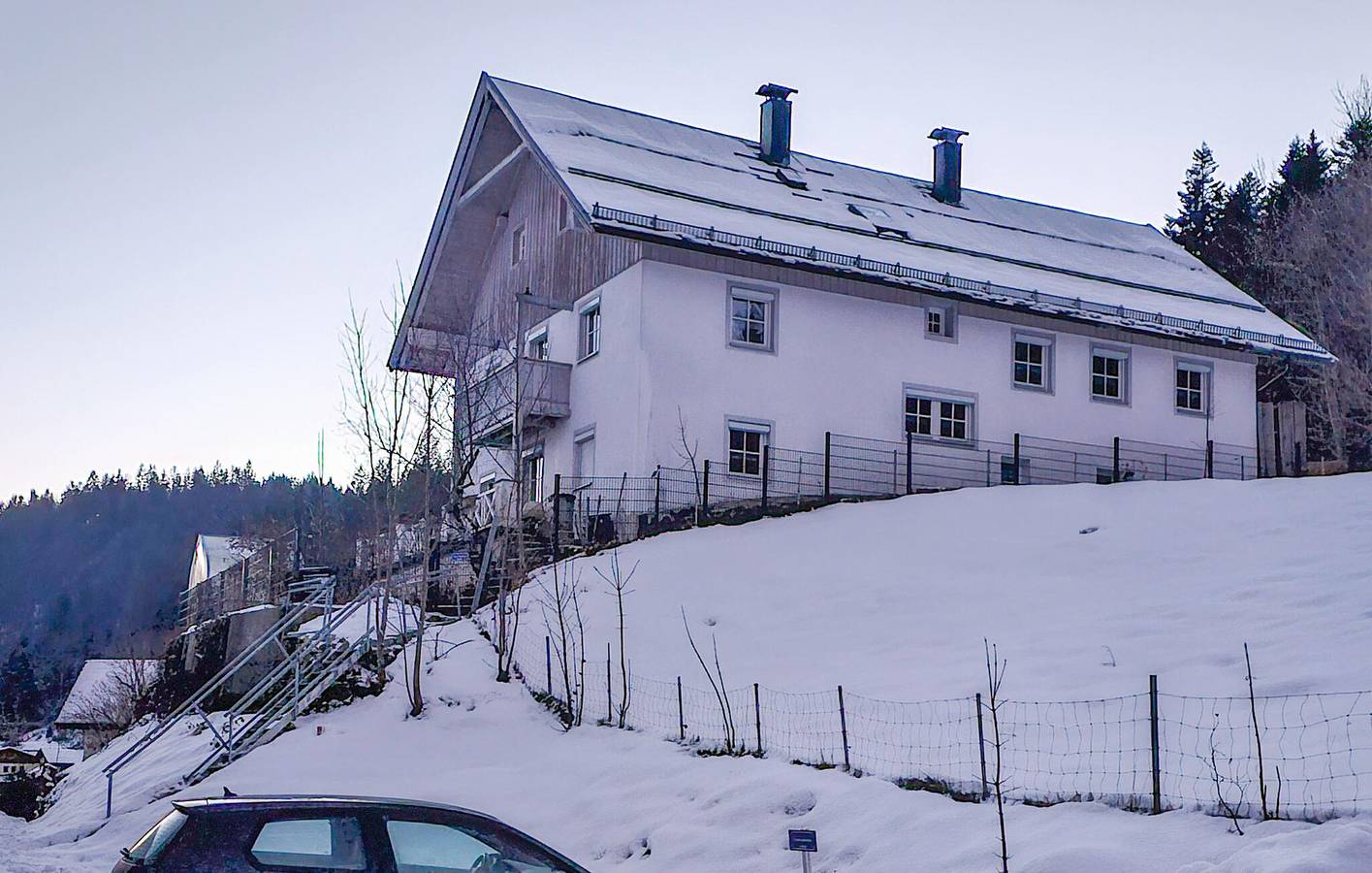 Ganze Ferienwohnung, Mountain View Retreat - Ski & City Access! in Niederndorferberg, Chiemgauer Alpen