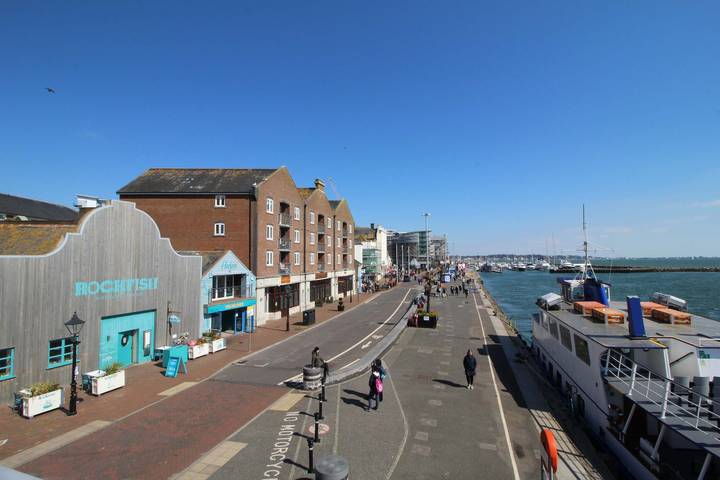 Holiday rental for 6 people, with garden, child-friendly in Poole