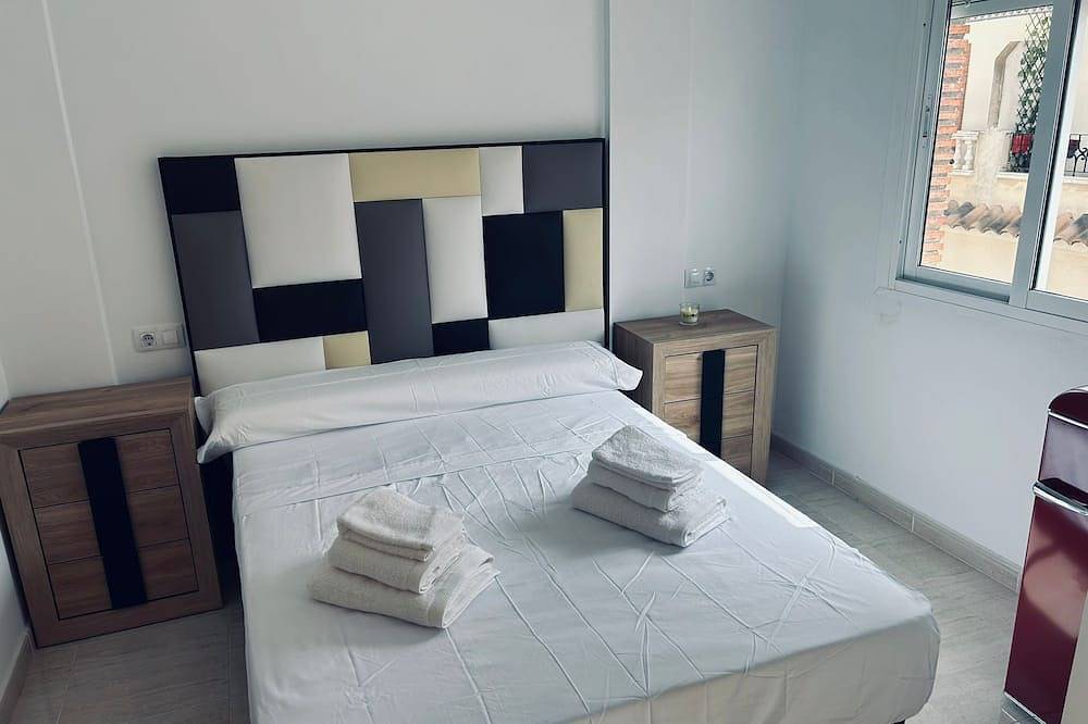 Entire apartment, Rented rooms in triplex in Zújar, Geoparque de Granada