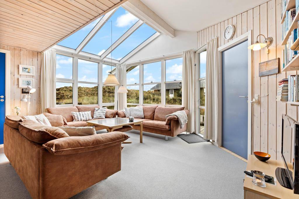 Gute gelegenes Ferienhaus für 9 Personen in Ringkøbing, Holmsland Klit