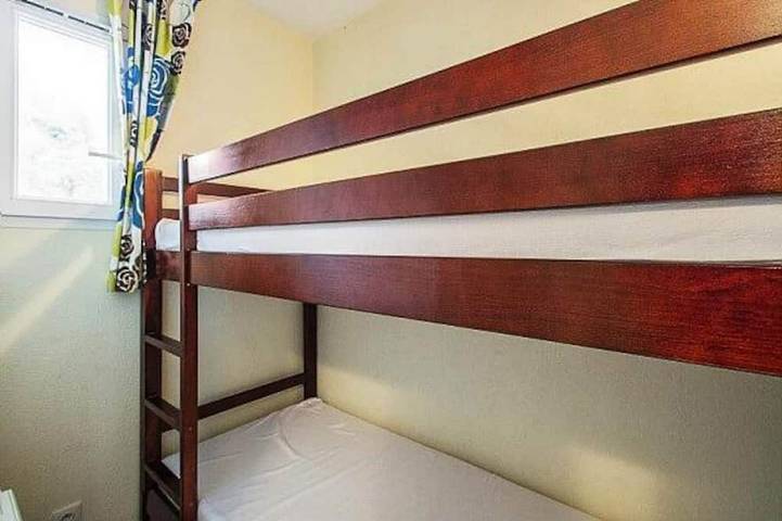 Gîte pour 6 personnes, avec piscine ainsi que jardin et balcon dans Golf De Pinsolle - 3