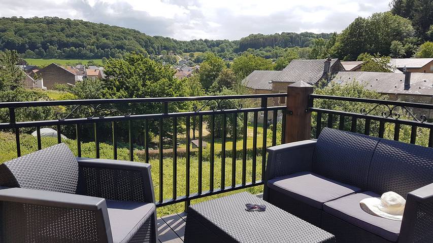 Gîte pour 5 personnes, avec balcon et jardin - 1