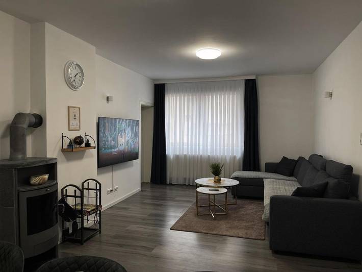 Ferienwohnung für 7 Personen, mit Whirlpool und Terrasse sowie Garten und Sauna in Geisenheim - 2