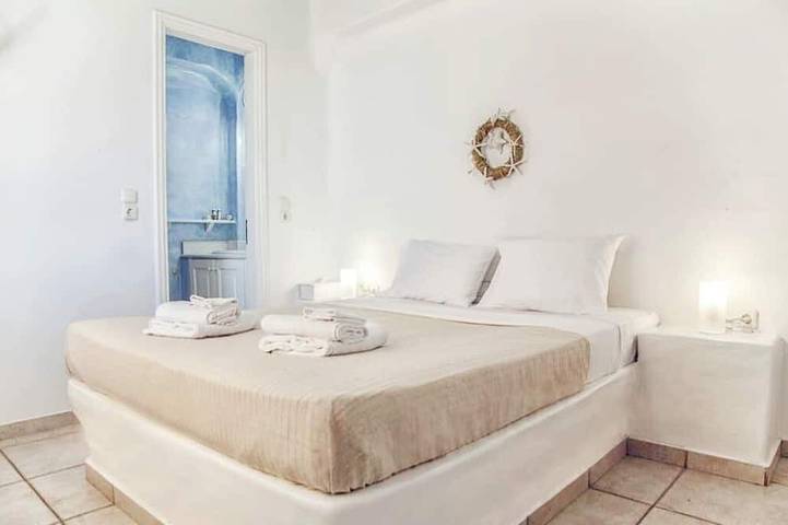 Cavo Apollon Sunset Pool Villa in Mykonos