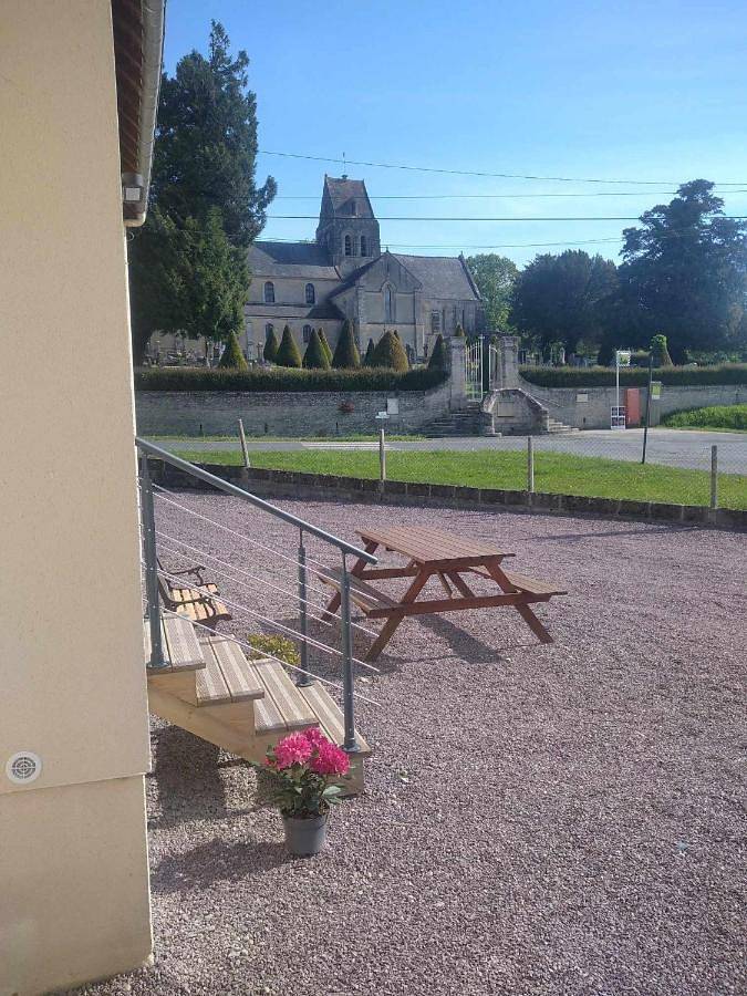 Location de vacances pour 5 personnes, avec vue et jardin à Ryes - 2