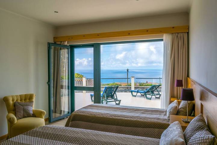 Casa rural para 3 personas, con balcón y jardín en Azores