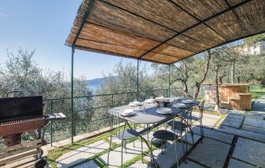 Location de vacances pour 8 personnes, avec terrasse à Zoagli