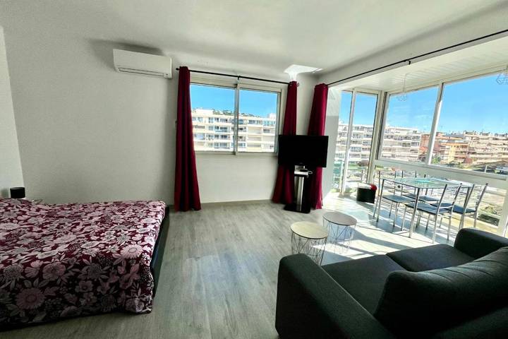Gîte pour 4 personnes dans Office De Tourisme De Golf Juan - 4