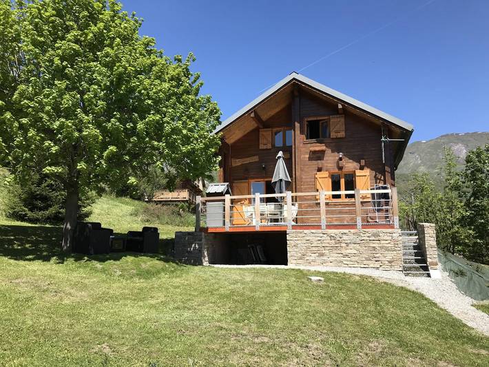 Gîte pour 4 personnes, avec Terrasse dans Hermillon