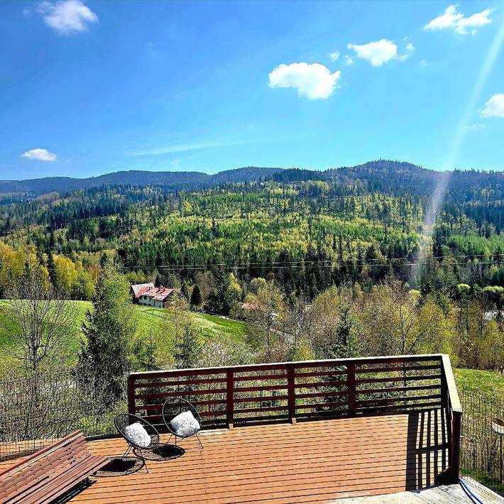 Ferienhaus für 14 Personen, mit Sauna und Balkon sowie Pool und Whirlpool