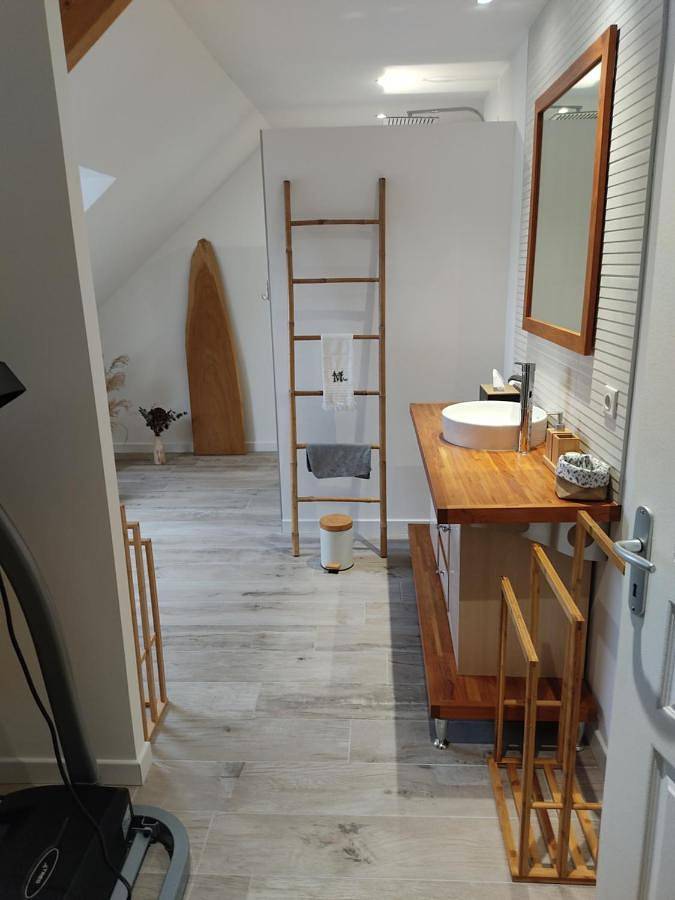 Gîte pour 2 personnes, avec jardin et terrasse à Teloché