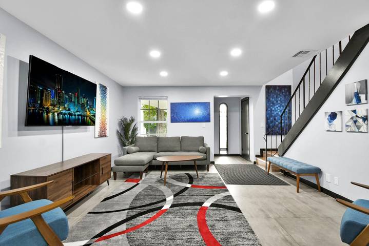 Vacation rental for 4 people, with terrace and yard, with pets in Wilton Manors