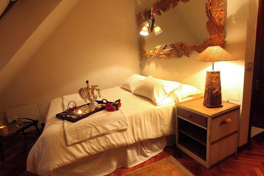 Entire apartment, Homerez - Elegant Apartment in Malpica with Sea View in Malpica de Bergantiños, Costa da Morte