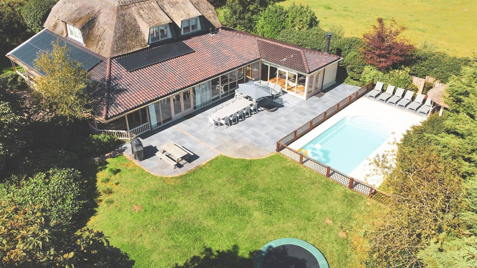 Villa voor 13 personen met tuin in Heerhugowaard, Nederlandse Noordzeekust