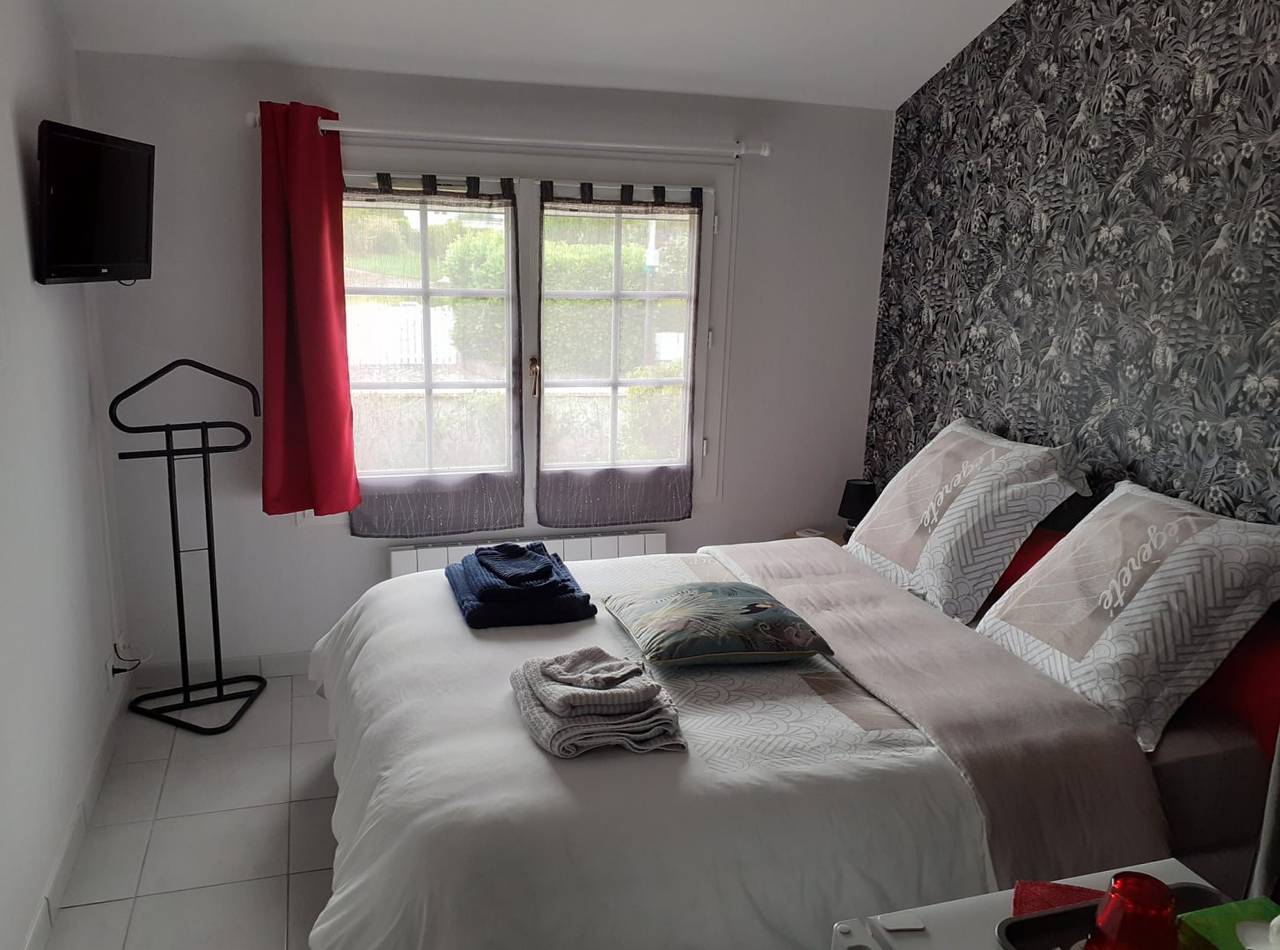 Chambre d'hôtes aux Portes de Moulins - Chambre in Yzeure, Allier