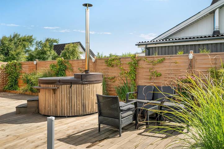 Ferienhaus für 8 Personen, mit Garten und Sauna sowie Terrasse und Whirlpool in Jammerbugt - 2