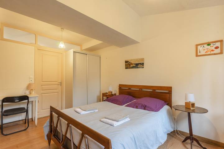 Casa de vacaciones 'La Maison Télémaque' con terraza privada, jardín privado y Wi-Fi in Marennes, Côte de Beauté