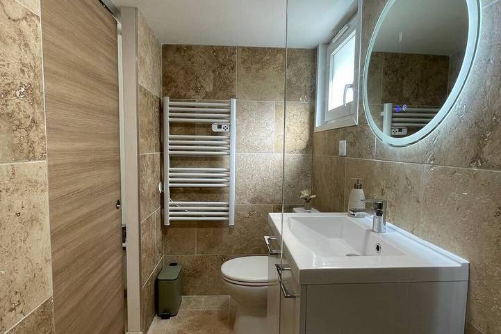 Gîte pour 2 personnes, avec jardin et terrasse à Treffort - 4