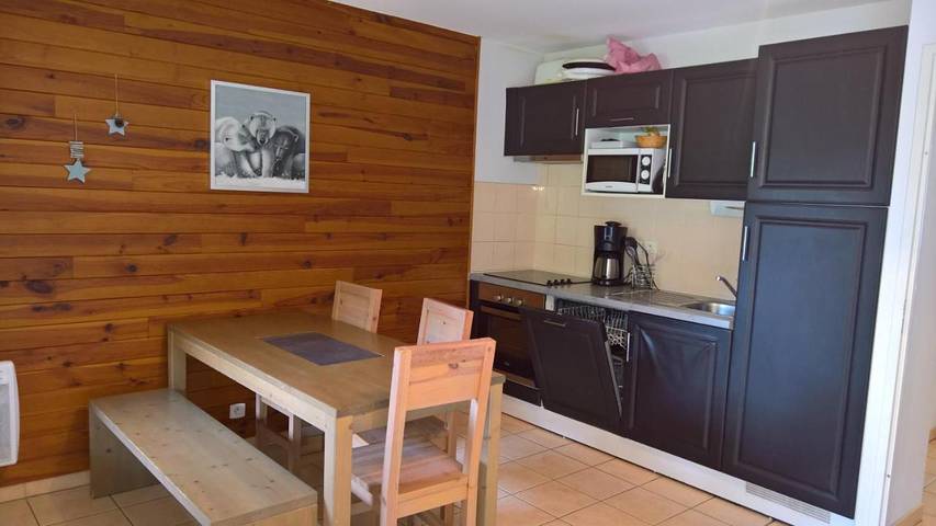 Gîte pour 6 personnes, avec piscine et terrasse ainsi que sauna et vue, animaux acceptés à Saint-Mamet - 3