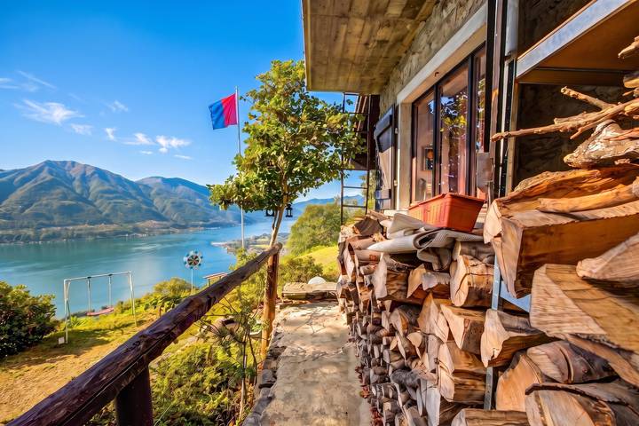Rustico la tavolozza 360° lake view in Brione sopra Minusio, Alpes Ticineses y del Verbano