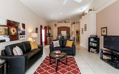 Vacation Rental for 8 Guests in Four Corners, Lake County, Picture 4