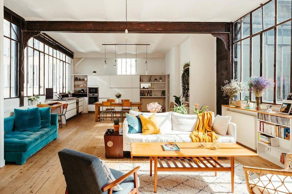 Appartement entier, Sublime loft avec verrières sur le Canal St Martin in Paris, Île de France
