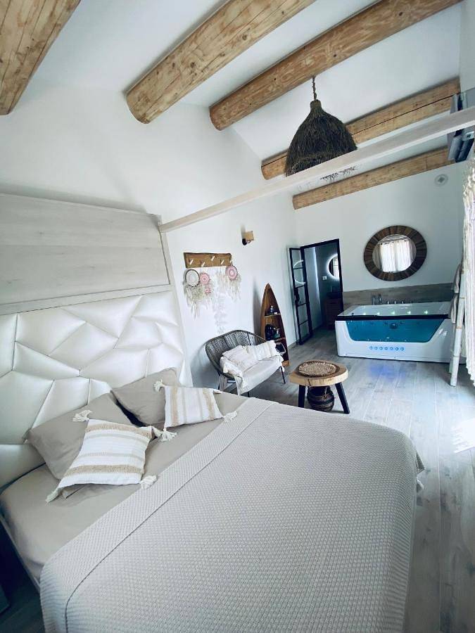 Location de vacances pour 2 personnes, avec jacuzzi à Cuges-les-Pins - 3