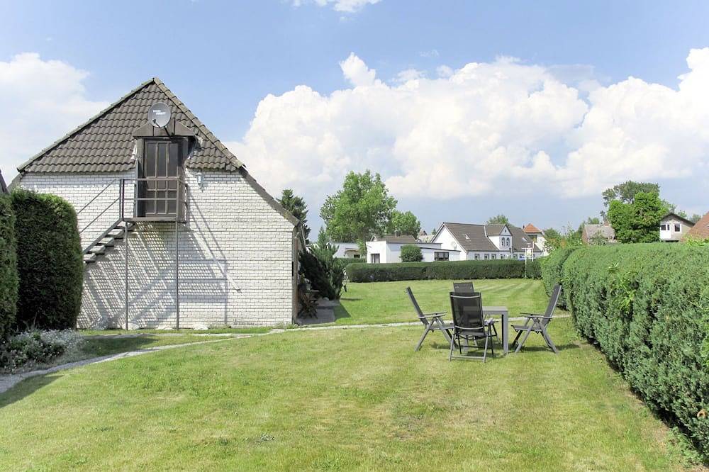 Am See I by Interhome in Verchen, Kummerower See