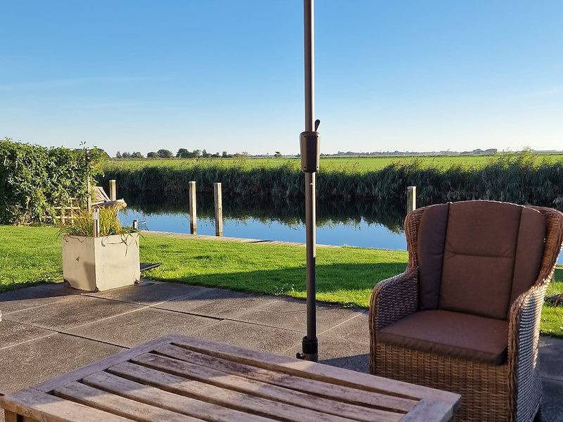 Vakantiefriesland — Ferienhaus Koudum am Wasser am Rande des Dorfes in Ijsselmeer