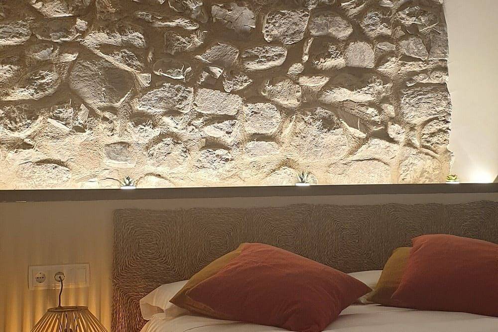 Great spacious and charming rural house in Alforja, Baix Camp