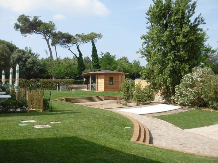 Appart’hôtel pour 5 personnes, avec Terrasse et Jardin à Tirrenia