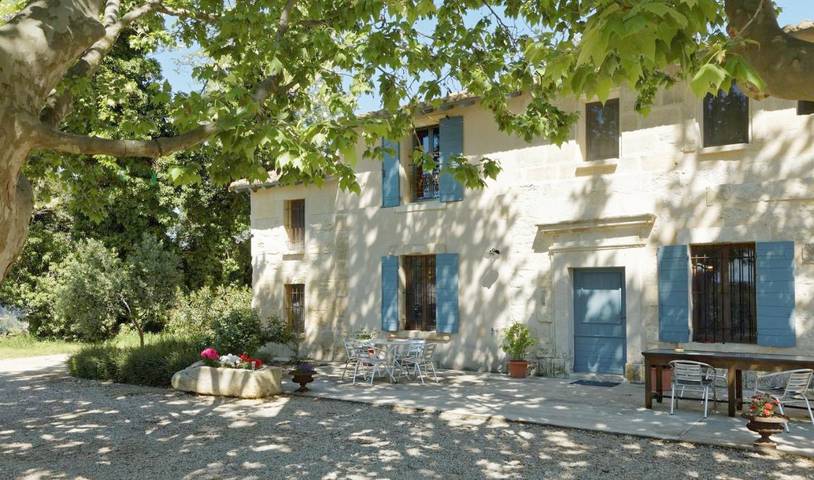 B&b per 3 persone, con Terrazza e Giardino a Arles