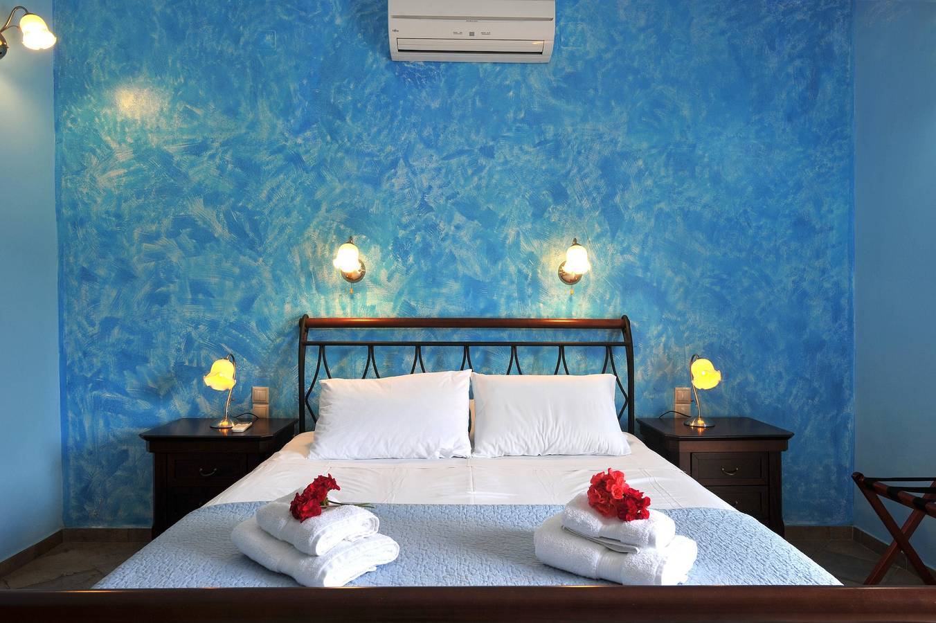 Ganze Wohnung, Apartment „Villa Casa Bianca Blue“ mit Meerblick, Gemeinschaftspool & Wlan in Gaios, Paxos