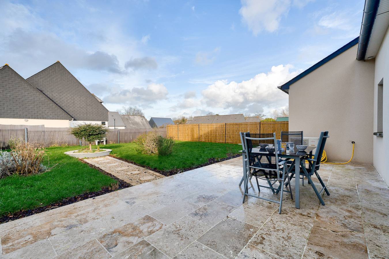 Maison récente et cosy pour 6 avec jardin in Ploubalay, Dinan region