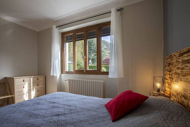 Location de vacances pour 6 personnes, avec balcon et jardin à Ayzac-Ost - 4