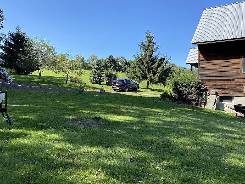 Majestic Farmland A-Frame mit weitreichenden Ansichten in Sullivan County