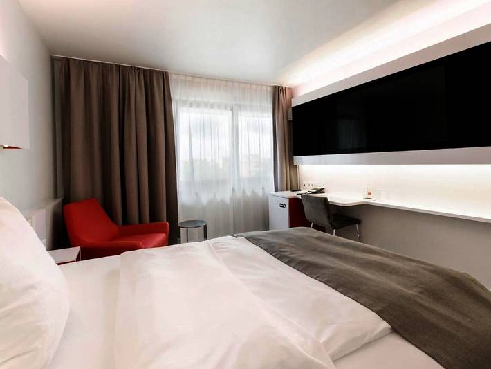 Hotel für 2 Personen, mit Terrasse und Sauna sowie Ausblick in Schützenfest Hannover