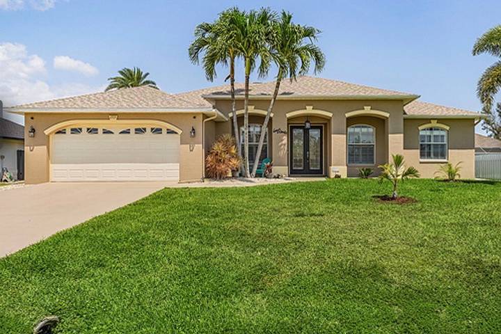 Villa for 10 people, with yard and pool as well as terrace, kid friendly - 1