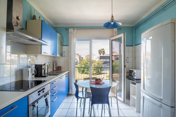 Gîte pour 8 personnes, avec terrasse à Perpignan - 3