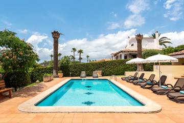 Villa in Alaior Gemeinde, Menorca für 8 