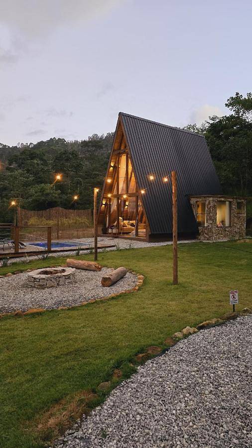 Ferienwohnung für 2 Personen, mit Whirlpool und Pool sowie Garten - 1