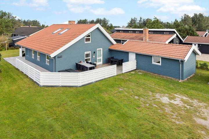Ferienhaus für 8 Personen, mit Sauna und Balkon in Vorupør