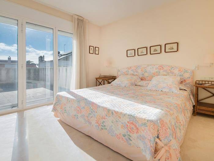 Apartamento vacacional entero, R5 Casa Colonial con piscina privada en Coma-ruga in Coma-ruga, Vendrell
