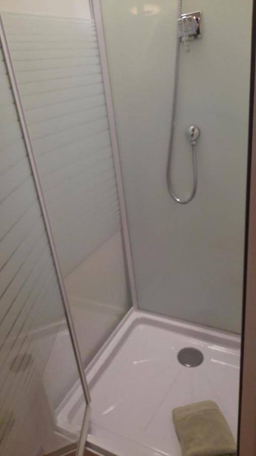 Chambre d’hôte pour 4 personnes, avec piscine et jardin à Istres - 3
