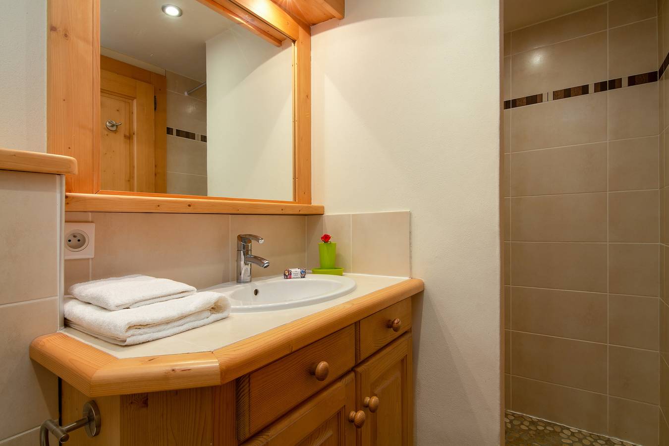 Entire apartment, Appartement Arsene No 1 in Les Grandes Montets, Chamonix-Mont-Blanc