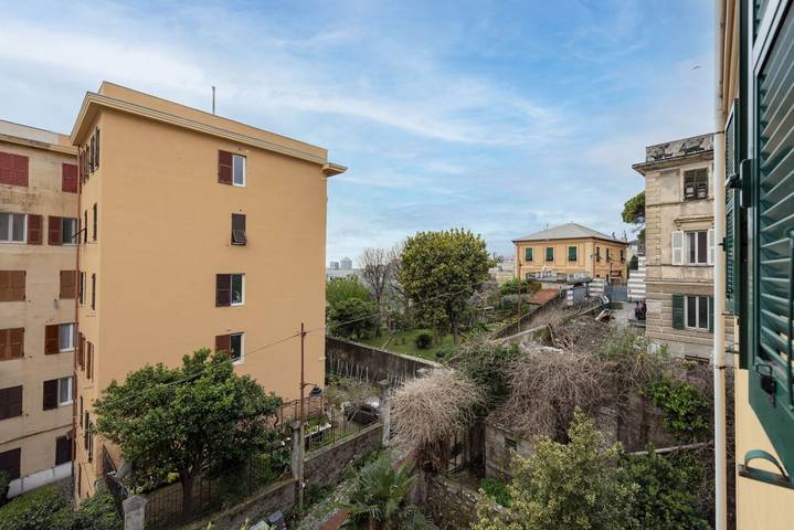 Appartamento intero, Joivy Appartamento familiare per 6 persone, vicino al Museo del Palazzo Reale in Genova (Città), Genoa