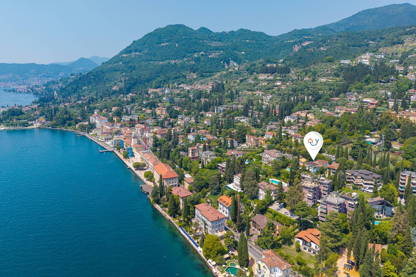 Ganze Wohnung, Clara House - park & garden private in Gardone Riviera, Gardasee-Berge