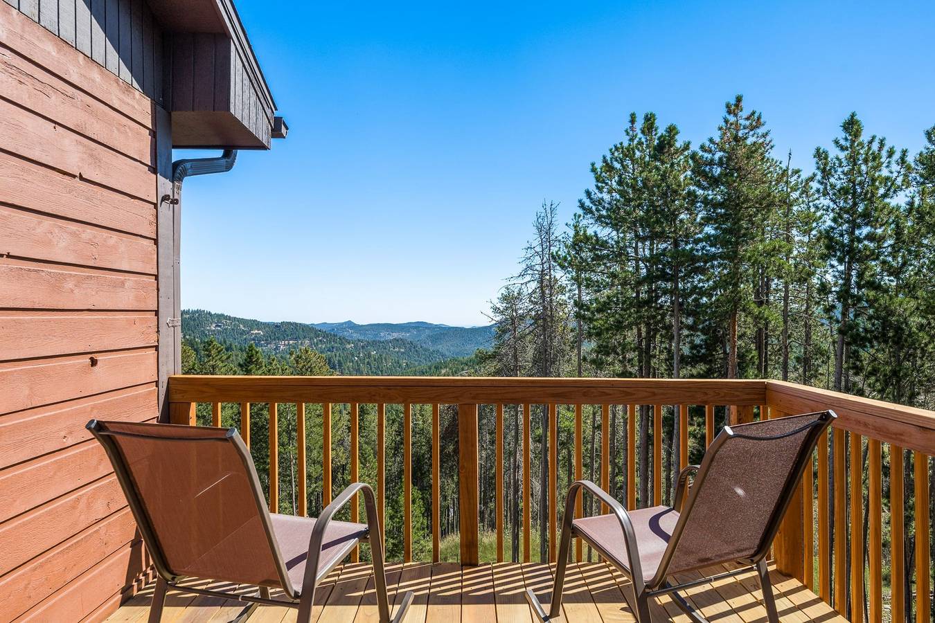 Mountain View Apartment Near Downtown & Trails in Clear Creek County