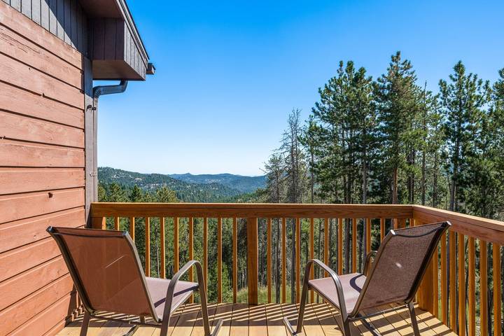 Vacation house for 6 people, with yard in Colorado