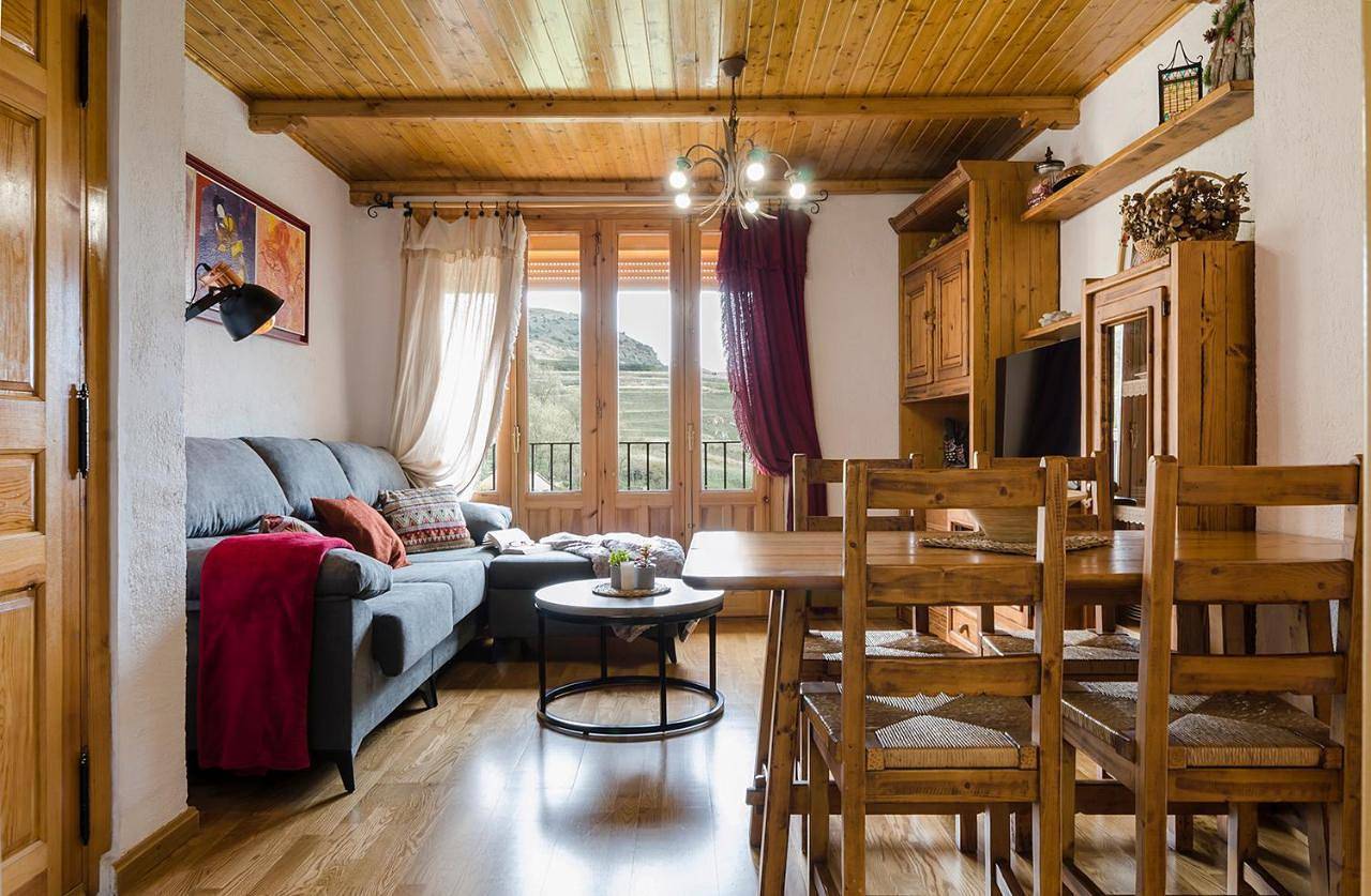 Apartamento entero, Two-Bedroom Apartment in Valdelinares, Provincia de Teruel